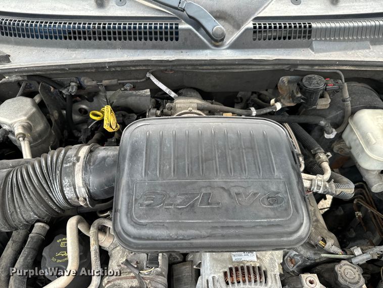 image for item ND9158 2006 Mitsubishi Raider Double Cab pickup truck