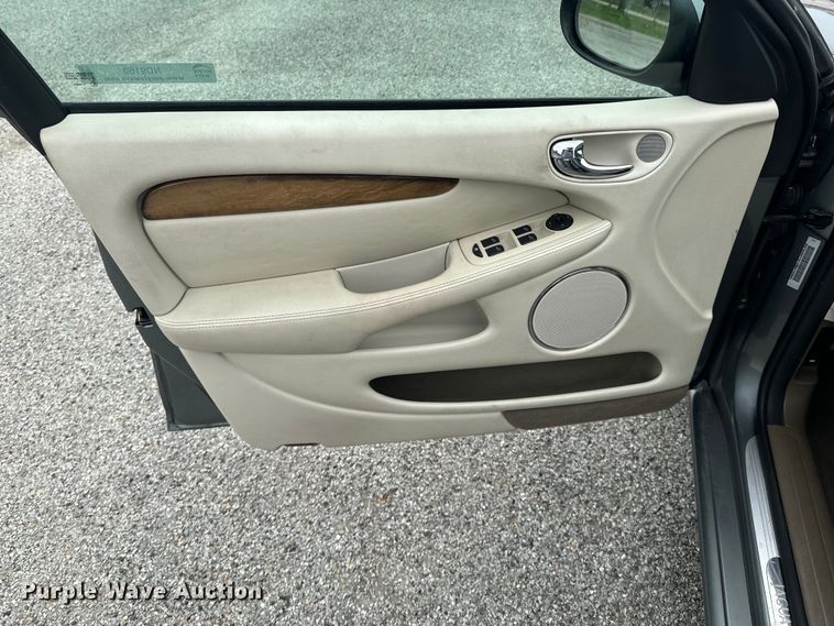 image for item ND9160 2004 Jaguar X-Type 