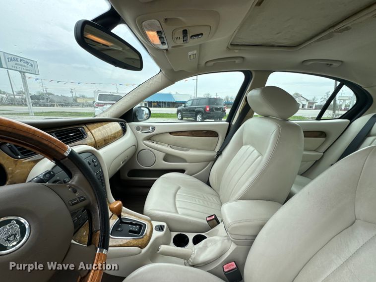 image for item ND9160 2004 Jaguar X-Type 