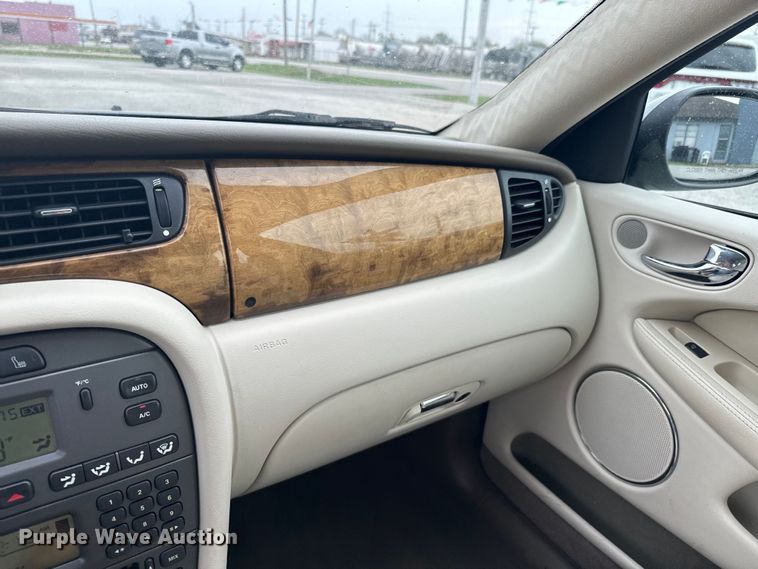 image for item ND9160 2004 Jaguar X-Type 