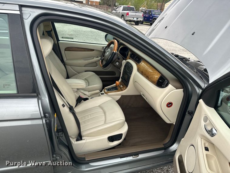 image for item ND9160 2004 Jaguar X-Type 