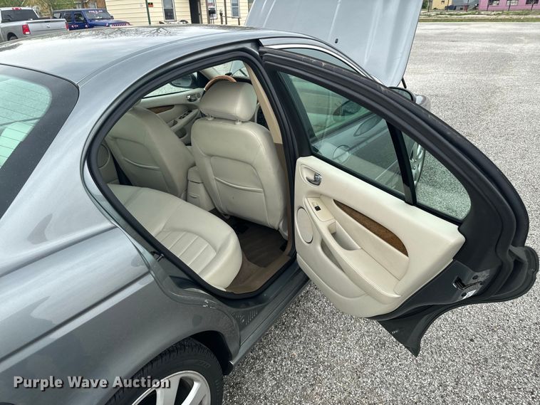 image for item ND9160 2004 Jaguar X-Type 