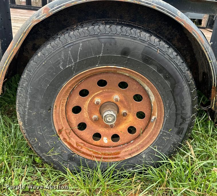 image for item ND9163 2015 Lamar utility trailer