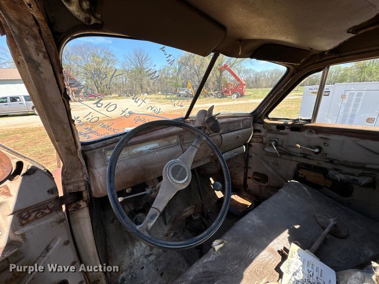 image for item ND9169 Studebaker M15A-20 pickup truck