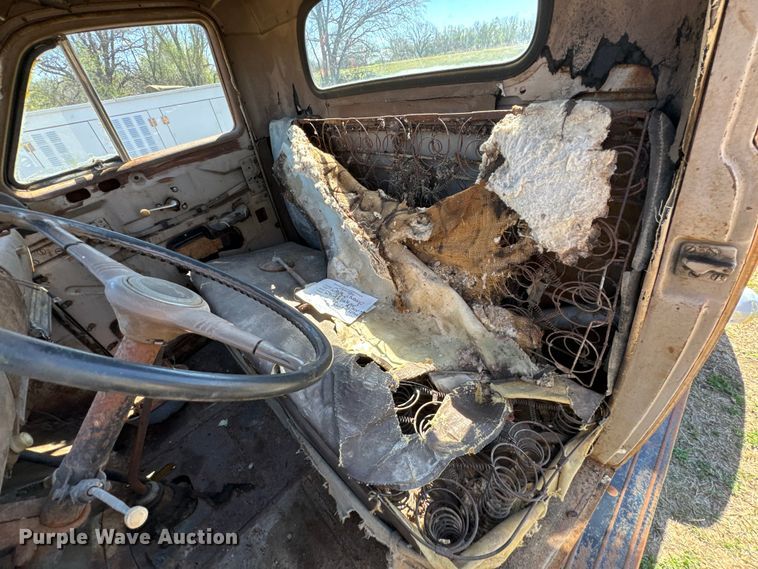 image for item ND9169 Studebaker M15A-20 pickup truck