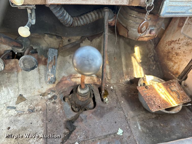 image for item ND9169 Studebaker M15A-20 pickup truck