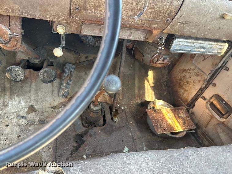 image for item ND9169 Studebaker M15A-20 pickup truck