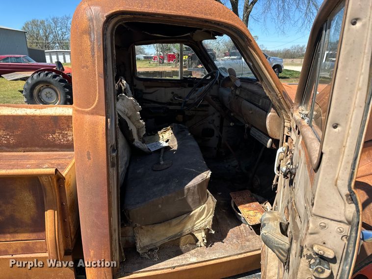 image for item ND9169 Studebaker M15A-20 pickup truck