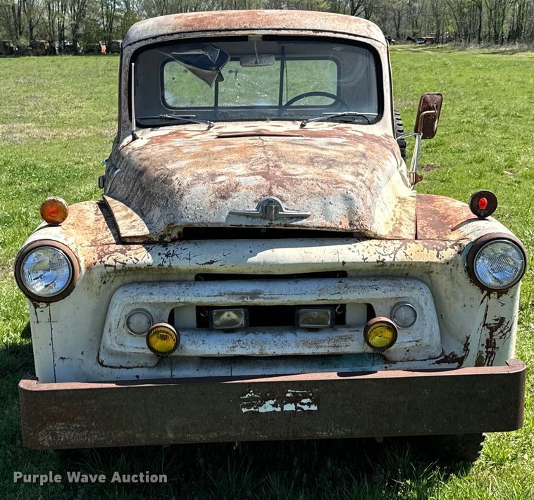 image for item ND9172 1957 International S-120 pickup truck