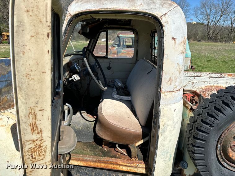 image for item ND9172 1957 International S-120 pickup truck