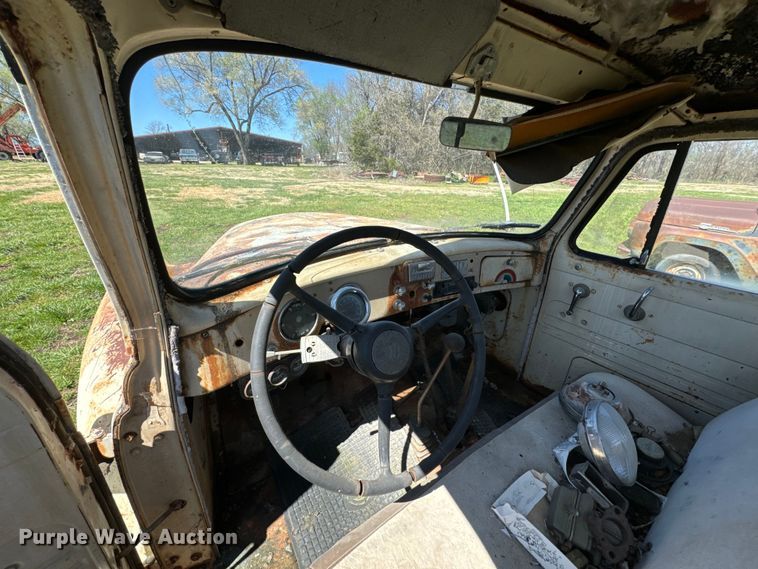 image for item ND9172 1957 International S-120 pickup truck