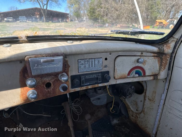 image for item ND9172 1957 International S-120 pickup truck