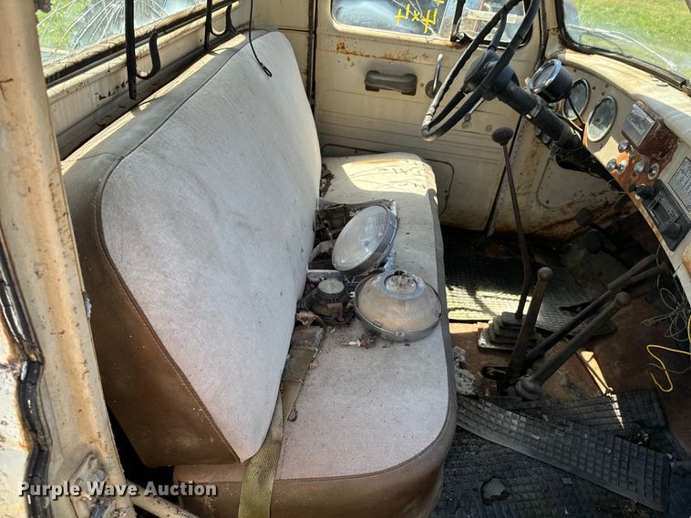 image for item ND9172 1957 International S-120 pickup truck