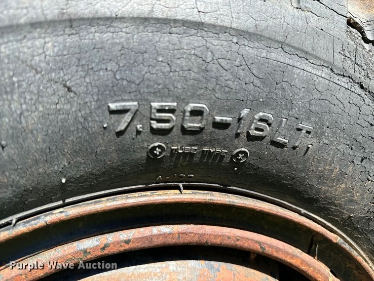 image for item ND9172 1957 International S-120 pickup truck