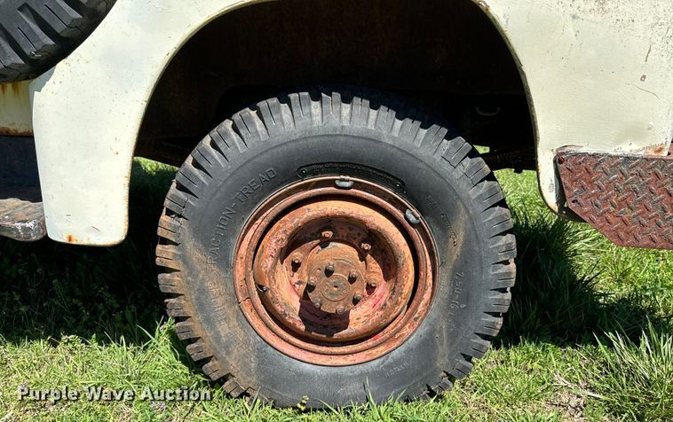 image for item ND9172 1957 International S-120 pickup truck