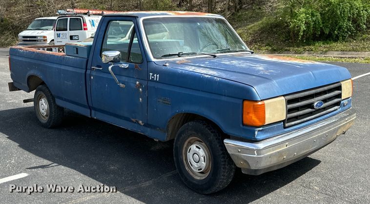 image for item ND9185 1988 Ford F150 pickup truck