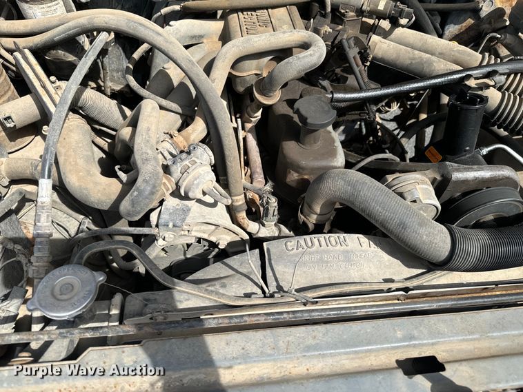 image for item ND9185 1988 Ford F150 pickup truck