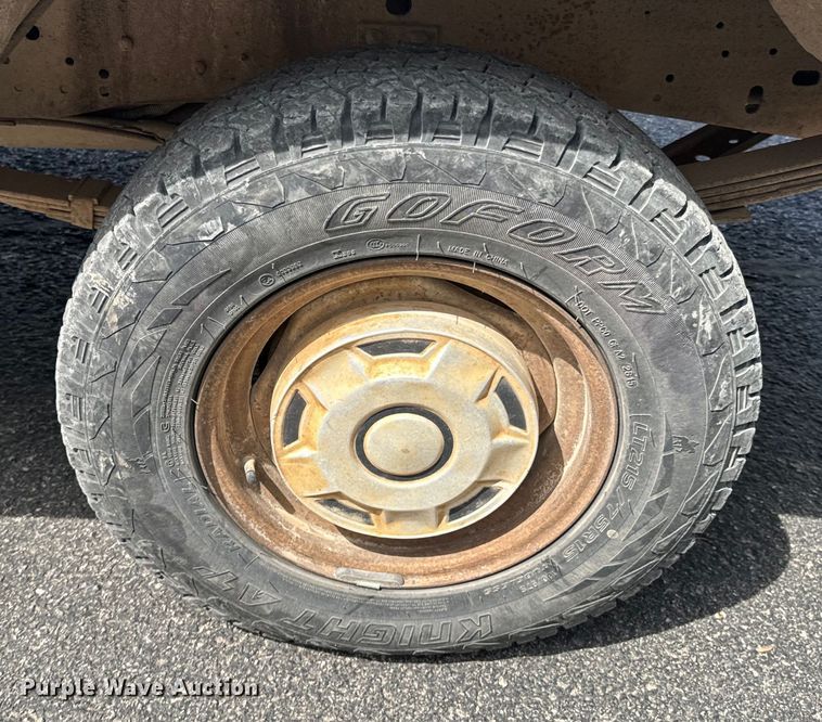 image for item ND9185 1988 Ford F150 pickup truck