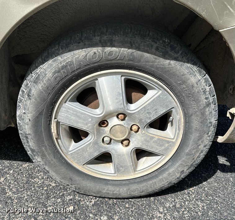 image for item ND9186 2004 Toyota Sienna LE van