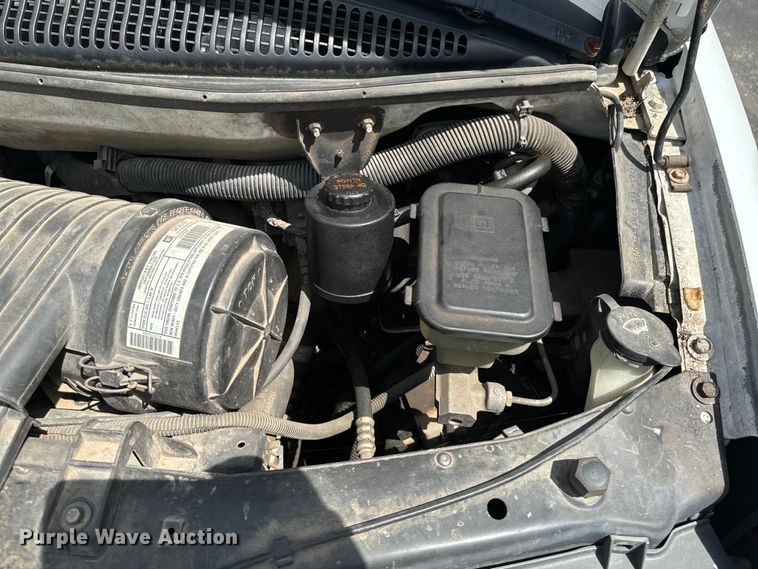 image for item ND9187 2001 Chevrolet Express 3500 van