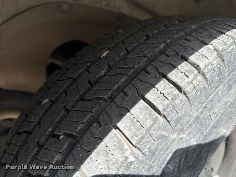 image for item ND9187 2001 Chevrolet Express 3500 van