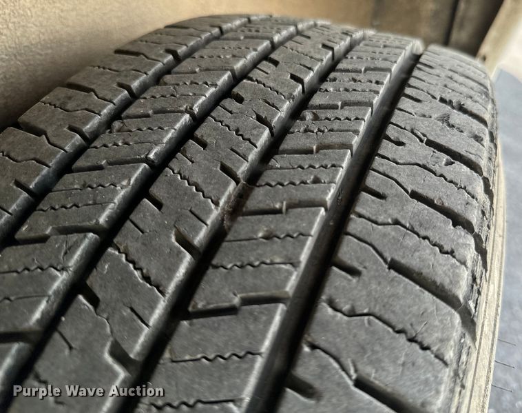 image for item ND9187 2001 Chevrolet Express 3500 van