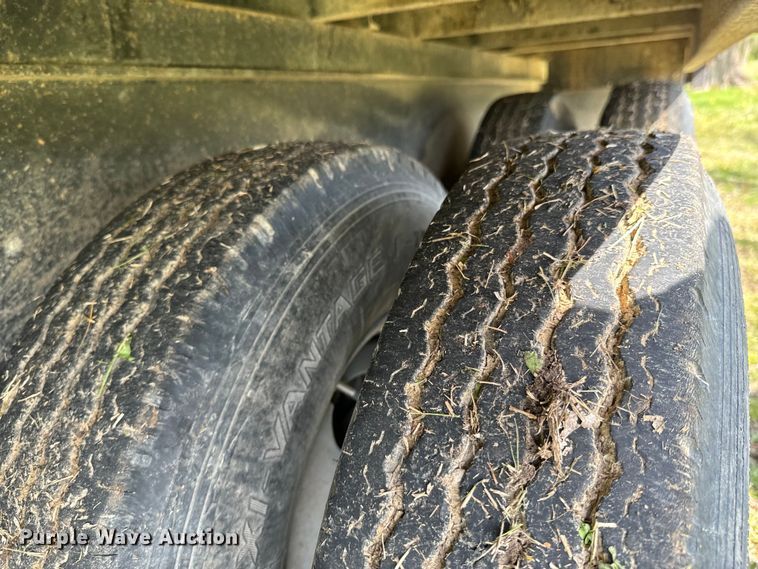 image for item ND9188 2018 Lone Star  dump trailer