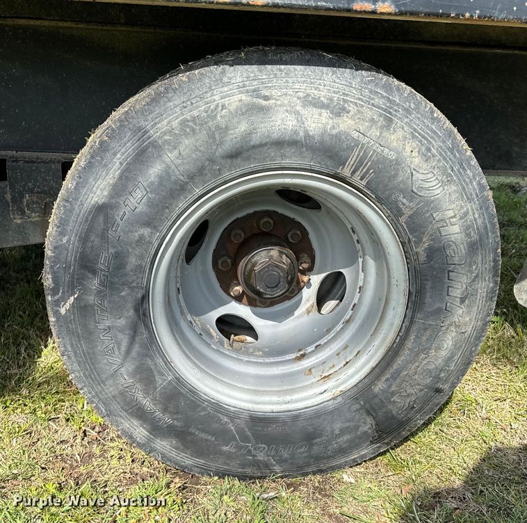 image for item ND9188 2018 Lone Star  dump trailer