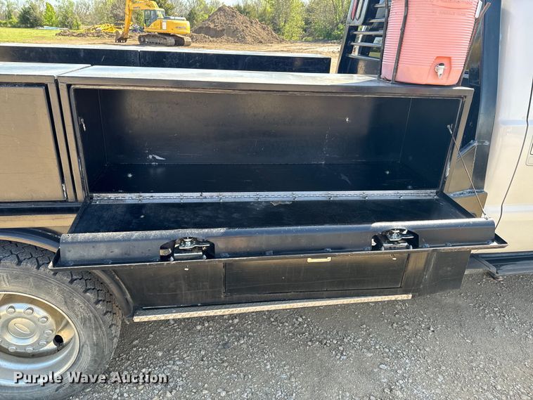 image for item ND9189 2012 Ford F450 Super Duty Lariat Crew Cab utility / service truck