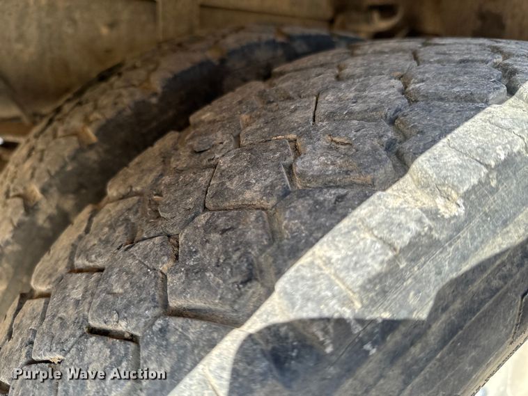 image for item ND9189 2012 Ford F450 Super Duty Lariat Crew Cab utility / service truck