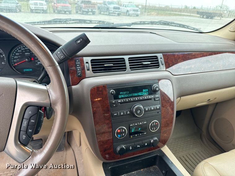 image for item NH9164 2010 Chevrolet  Tahoe LT SUV