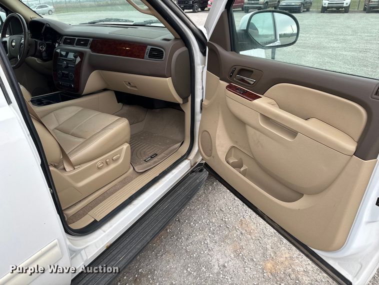 image for item NH9164 2010 Chevrolet  Tahoe LT SUV