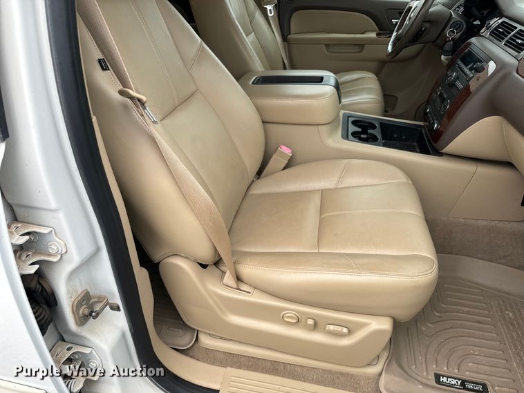 image for item NH9164 2010 Chevrolet  Tahoe LT SUV