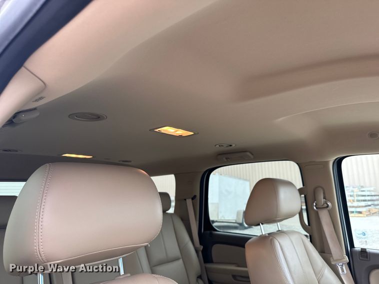 image for item NH9164 2010 Chevrolet  Tahoe LT SUV