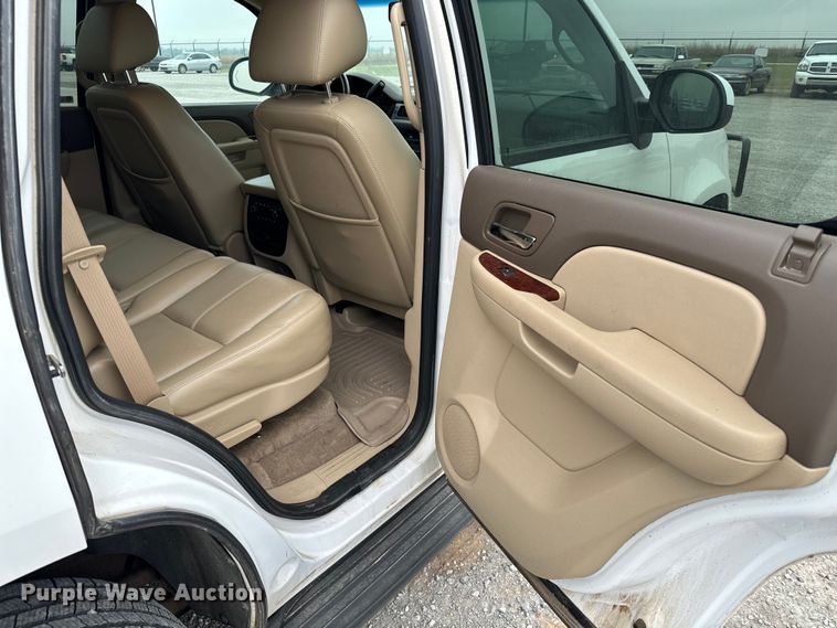 image for item NH9164 2010 Chevrolet  Tahoe LT SUV