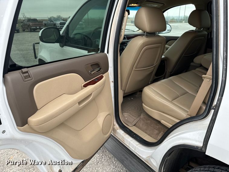 image for item NH9164 2010 Chevrolet  Tahoe LT SUV