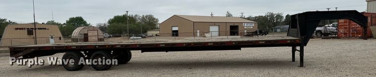 image for item NH9166 1997 Shop built  equipment trailer