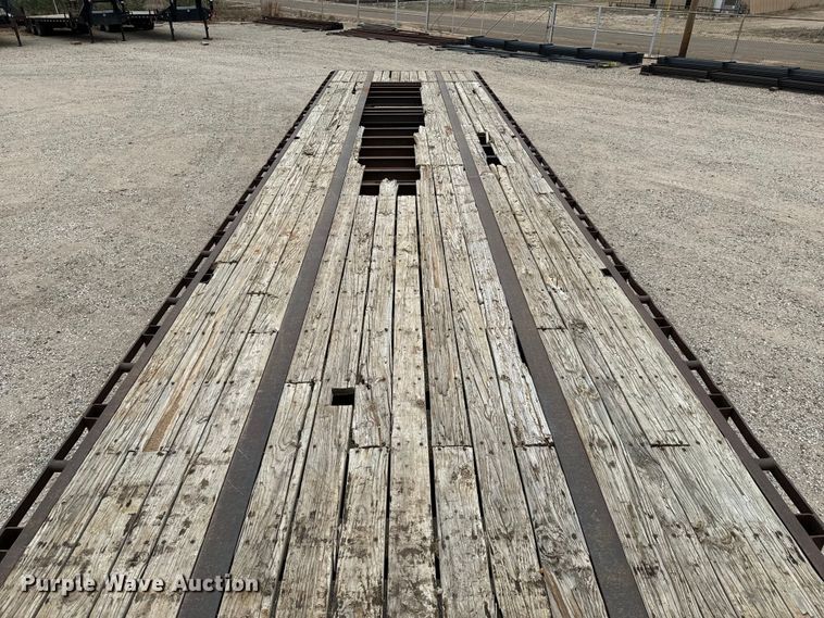 image for item NH9166 1997 Shop built  equipment trailer