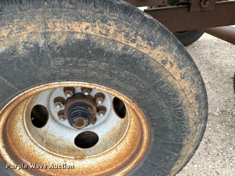 image for item NH9166 1997 Shop built  equipment trailer