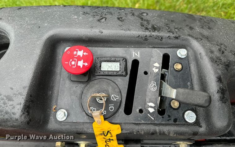 image for item NH9183 Ariens  915167 ZTR lawn mower