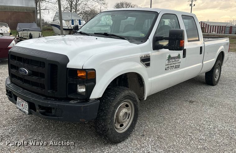 image for item NS9537 2010 Ford F250 Super Duty Crew Cab pickup truck
