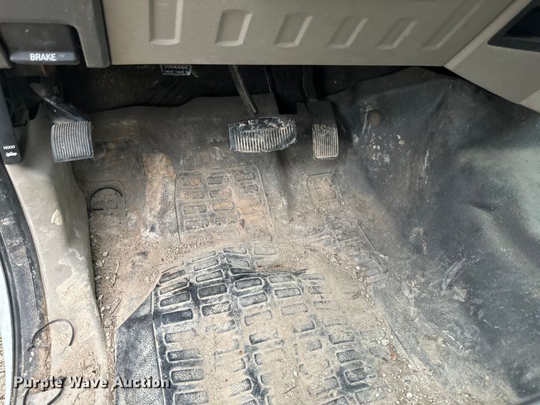 image for item NS9537 2010 Ford F250 Super Duty Crew Cab pickup truck