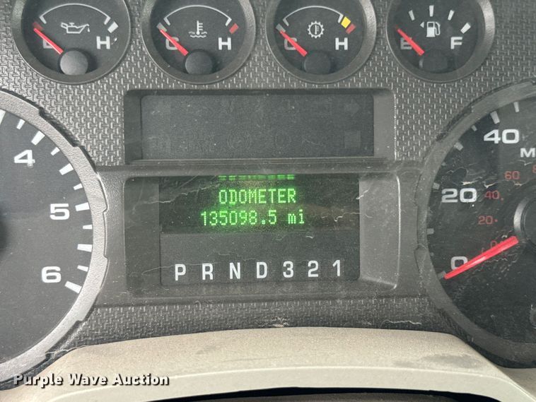 image for item NS9537 2010 Ford F250 Super Duty Crew Cab pickup truck