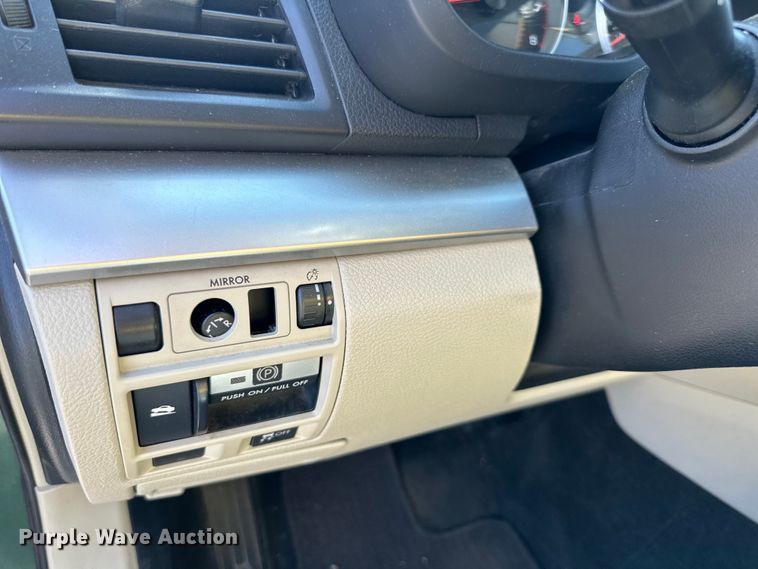 image for item NT9075 2014 Subaru  Outback  SUV