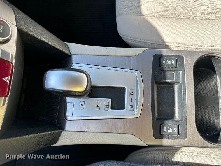 image for item NT9075 2014 Subaru  Outback  SUV