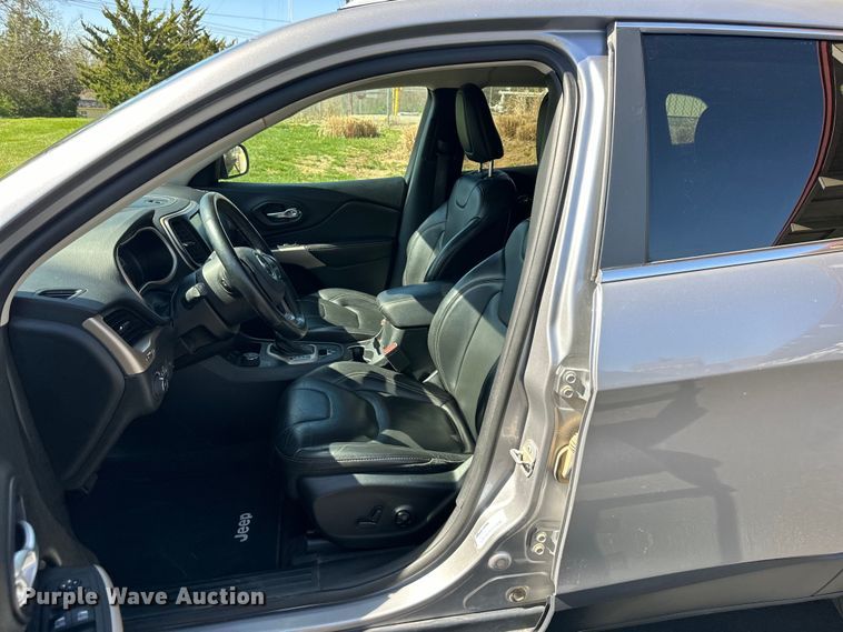 image for item NT9077 2018 Jeep Cherokee  SUV