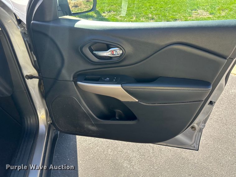 image for item NT9077 2018 Jeep Cherokee  SUV