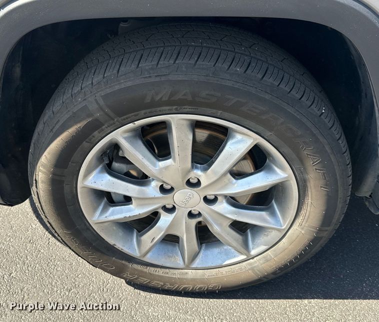 image for item NT9077 2018 Jeep Cherokee  SUV