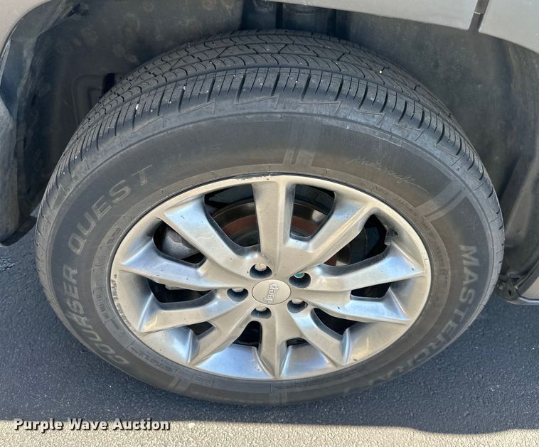 image for item NT9077 2018 Jeep Cherokee  SUV