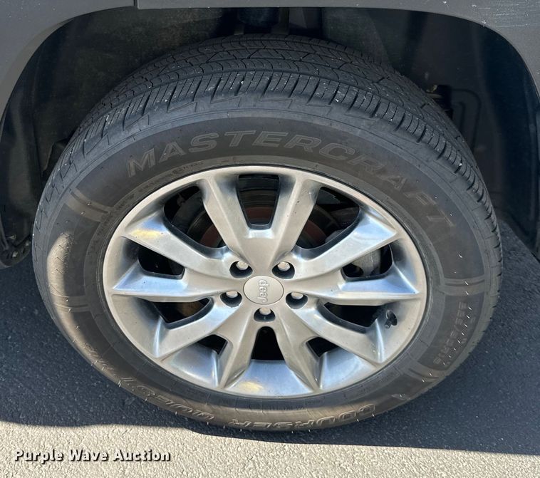 image for item NT9077 2018 Jeep Cherokee  SUV